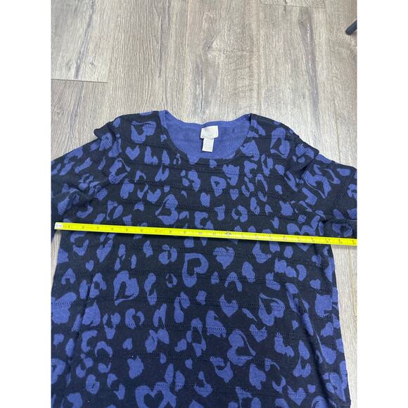 Chico’s Leopard Print Sweater Blue Black Animal Pattern Size 2 (M/L) - Picture 3 of 7